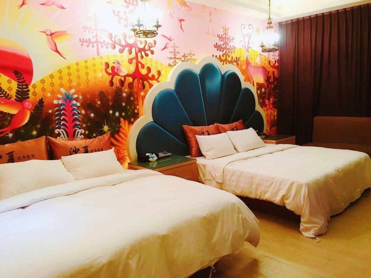Sasha Motel Taichung Extérieur photo
